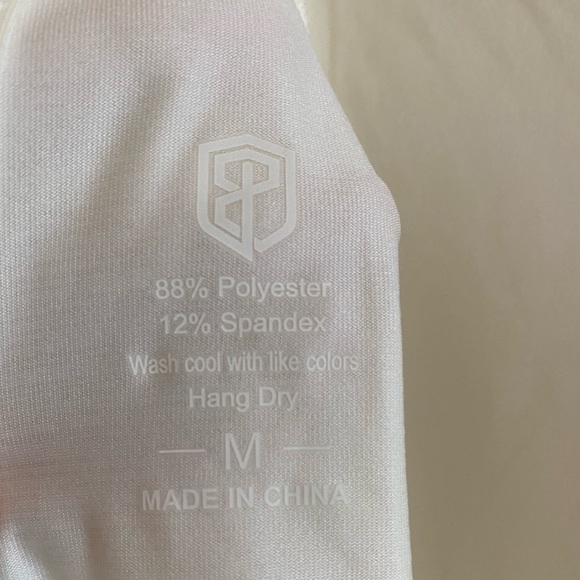 Twisted Back Workout Tank - Picture 3 of 4